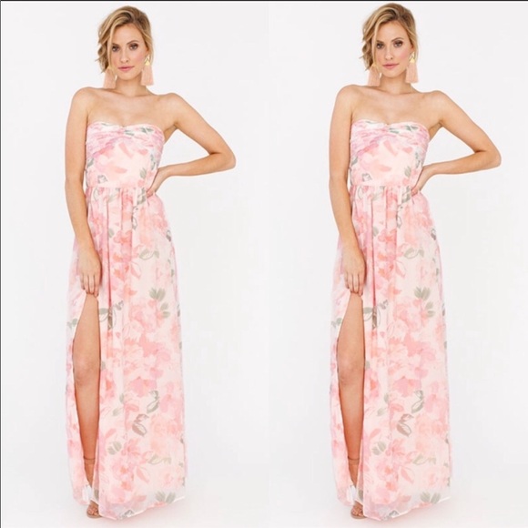 Plum Pretty Sugar Dresses & Skirts - NWT Plum Pretty Sugar Floral Strapless Gown Dress